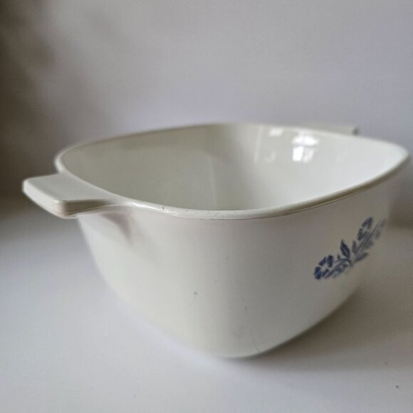 1 3/4 Qt Cornflower Blue Corning Ware Casserole Dish - Made In USA - Picture 2 of 16